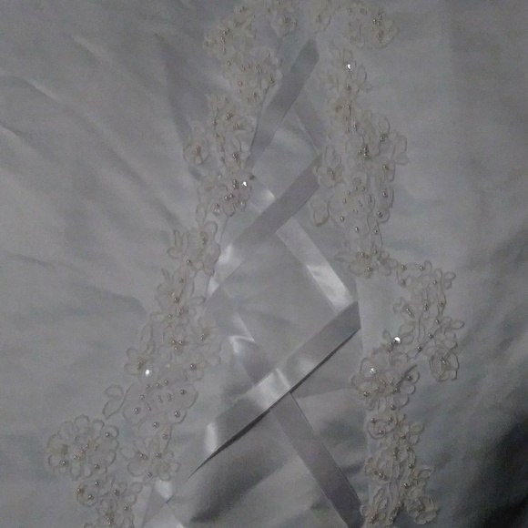 Wedding Dress Size 20 - Picture 4 of 7